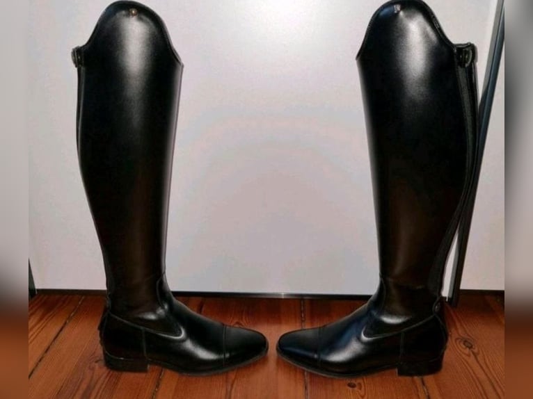 Verkaufe meine Dressurstiefel von Petrie, wie Neu! Gr. 39
