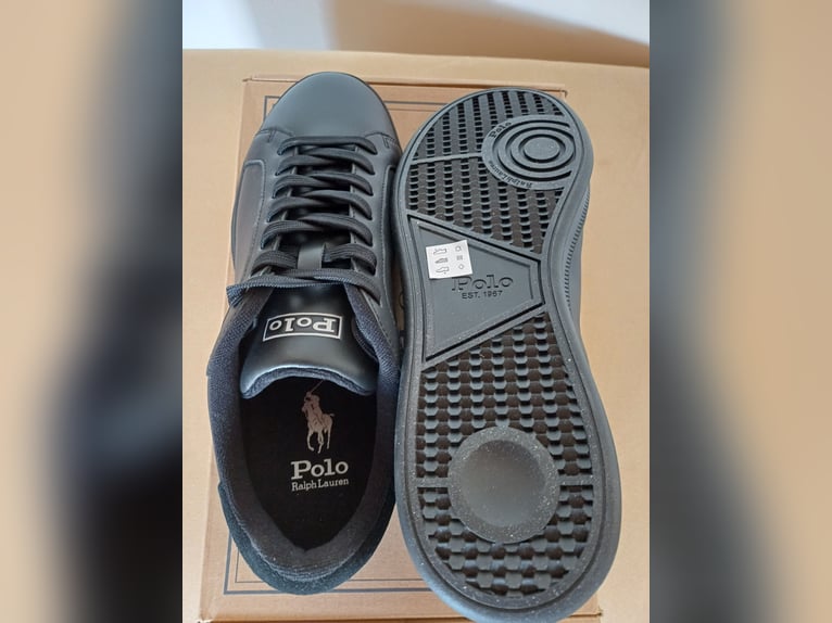 Super schicke POLO RALPH LAUREN Sneaker. "HERITAGE COURT II". Größe 42. Neu!! Im Originalkarton!