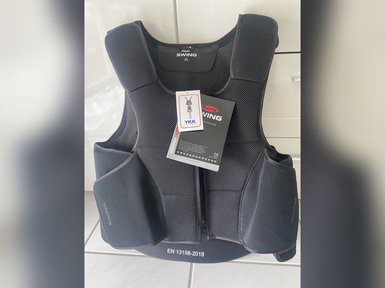 Swing Body Protector