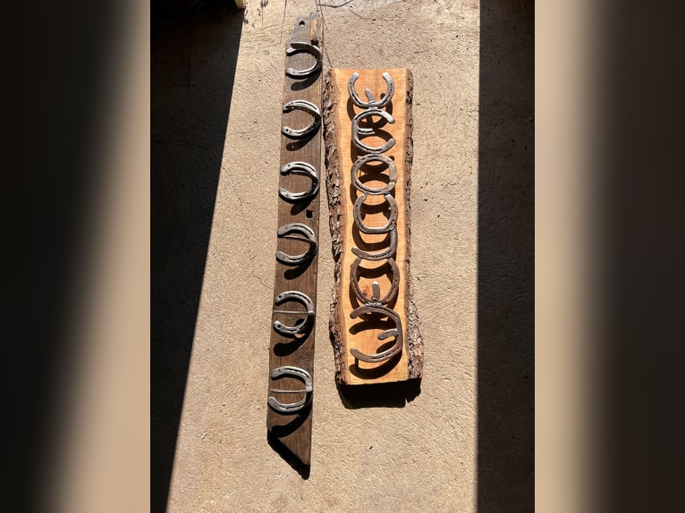 Rustikale Garderobe aus Massivholz