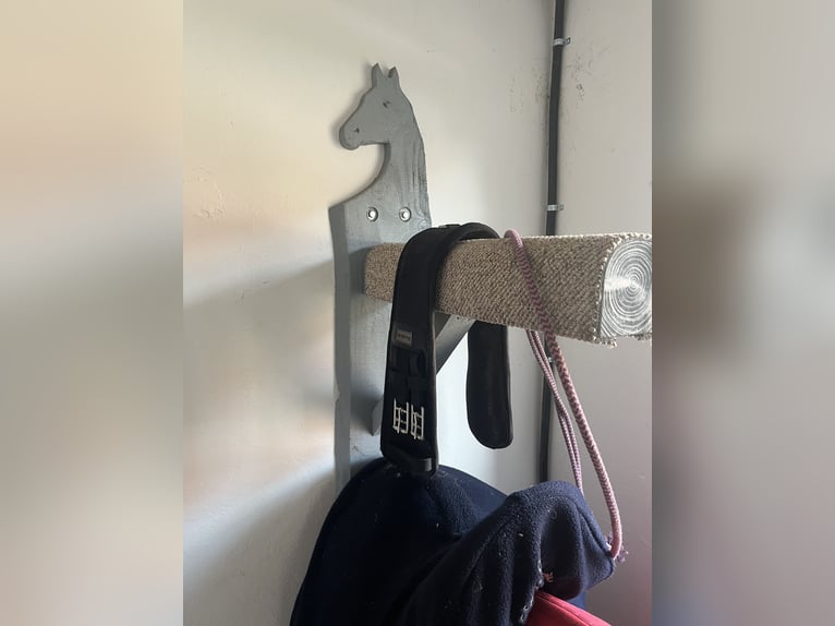 Sattelhalter echt Holz massiv Unikat PLZ 27442 Nähe