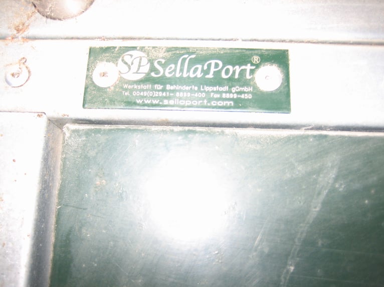 Sellaport fahrbarer Sattelschrank groß