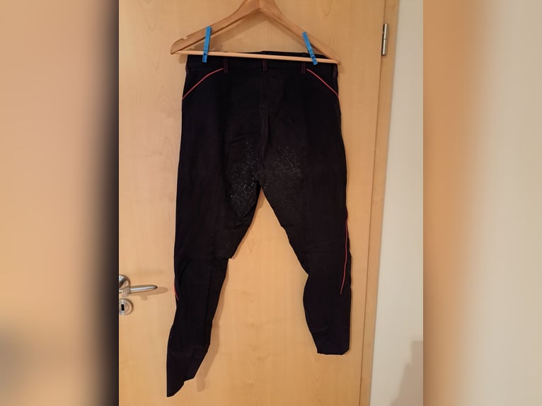 verschiedenes Reitzubehör zu verkaufen