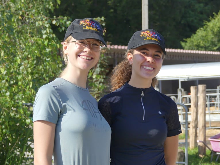 🐣 LAST MINUTE: Dein eigenes Pferd in den Osterferien! 🐴