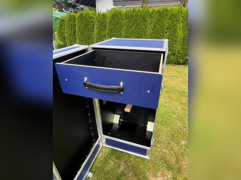 Turnierkiste / Sattelschrank / Flightcase