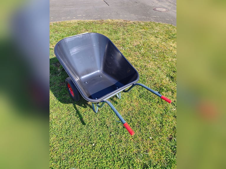 300 Liter - große Schubkarre & Futterkarre mit Doppelbereifung