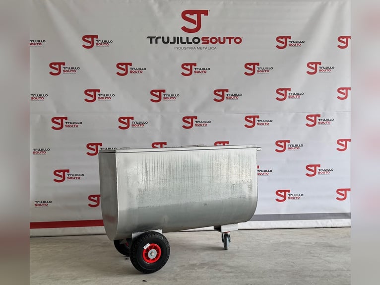 Pferdewagen mit Abdeckung