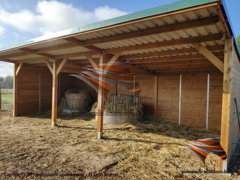 Pferdestall bauen - Stallungen, Aussenbox, Pferdebox und Offenstall kaufen, Weidehütte, Stall bauen,