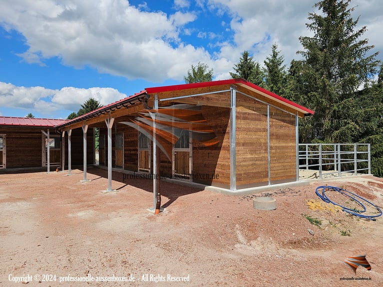 Stallungen - Pferdestall bauen, Außenbox, Pferdebox und Offenstall, Weidehütte Pferde, Unterstand