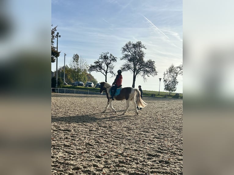Mama-Tochter Duo sucht...