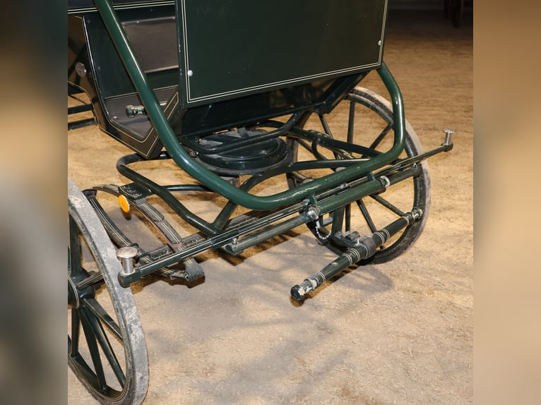 Kühnle Jagdwagen Ein/Zweispänner Scheibenbremsen Grün