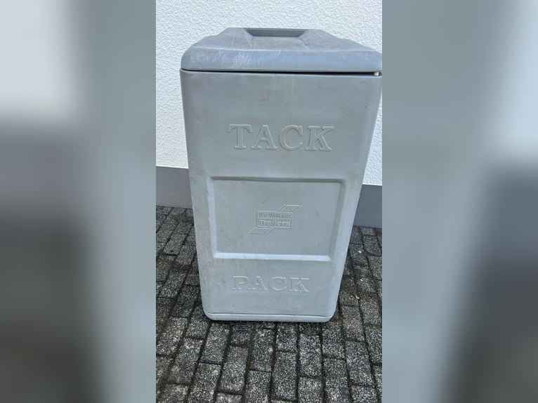 Skrzynia na sprzęt jeździecki, szafa na siodła Ifor Williams
