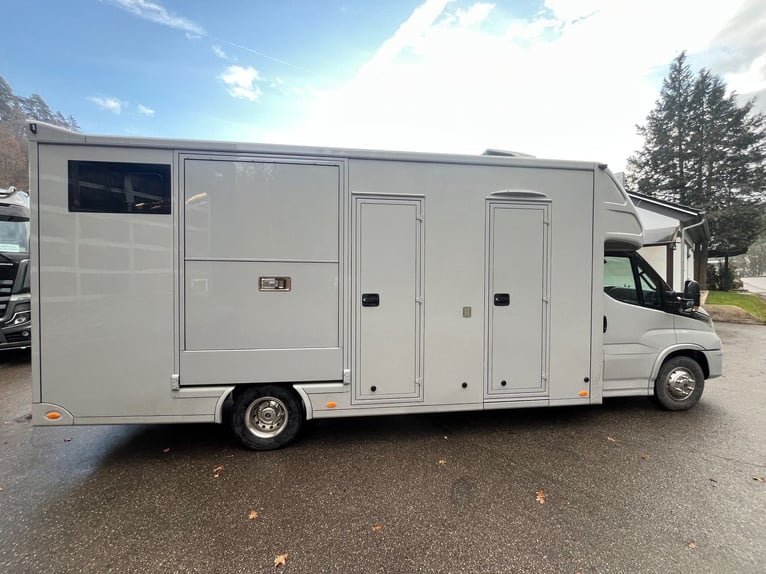 IVECO Daily RJH Sport Pro H3 Pferdetransporter Wohnkabine LKW TOP NEUWERTIG