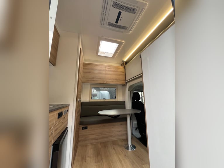 IVECO Daily RJH Sport Pro H3 Pferdetransporter Wohnkabine LKW TOP NEUWERTIG