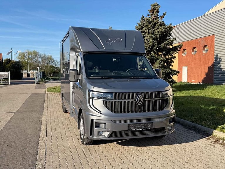 Transporter konny Renault Master nowy model 2 Ride automatyczny, samodzielny, do przewozu koni, hors