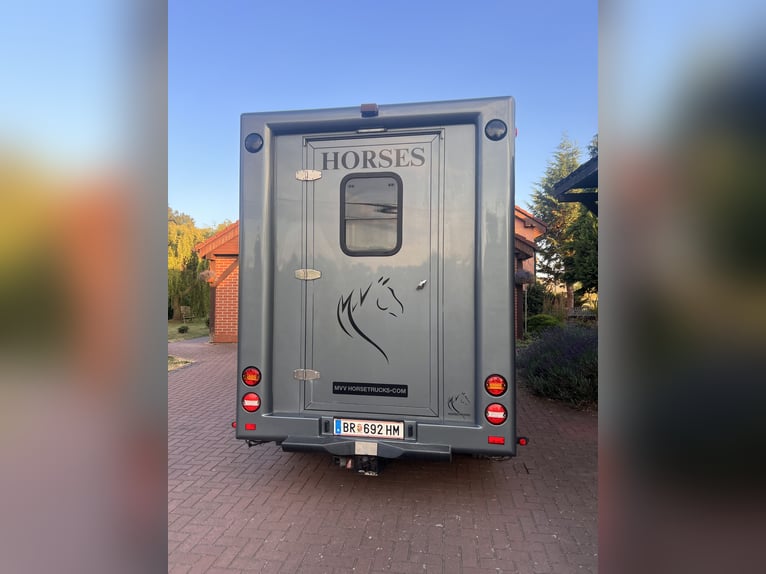 Wygodny Renault Master