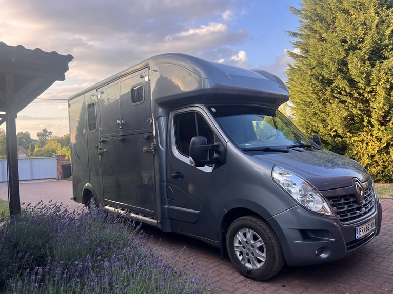 Wygodny Renault Master