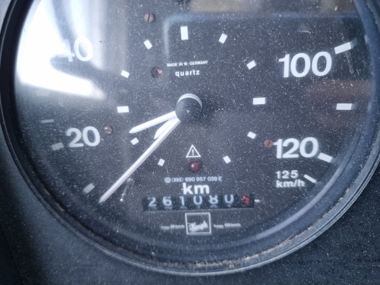 MAN samochód transportujący konie z przyczepą i zadaszeniem dla koni, bez przeglądu technicznego