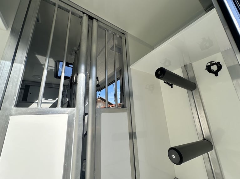 Mercedes-Benz Sprinter 419 CDI RJH Sport 2-konny wagon transportowy – prawie nowy pojazd demonstracy