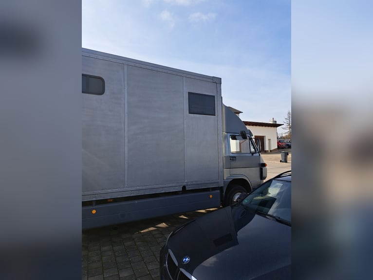 Transporter dla koni, ciężarówka 7,5 t, tablica H, przewóz 3 koni