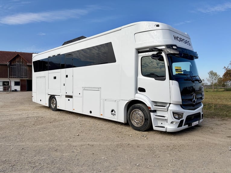 Mercedes-Benz Actros 1835 RJH Exclusive H5, 5-6 miejsc transportowych, z wysuwanym bagażnikiem, WC, 