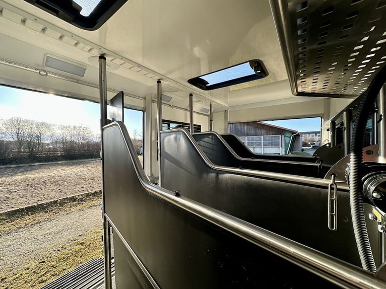 Mercedes-Benz Actros 2545 RJH Exclusive H6 – nowy i dostępny od ręki! Transporter konny, ciężarówka