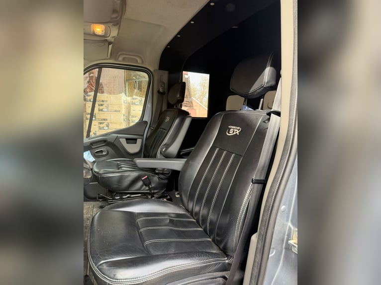 STX Opel Movano luksusowy | 5-miejscowy i top-sleeper | skóra | 3,5 t (kategoria B)