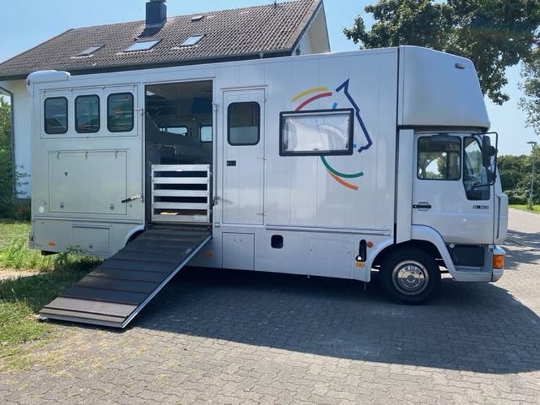 Transporter konny MAN o 7,5 t