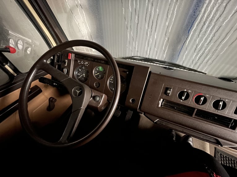 Top gepflegter Pferdetransporter variabel bis 5 Pferde