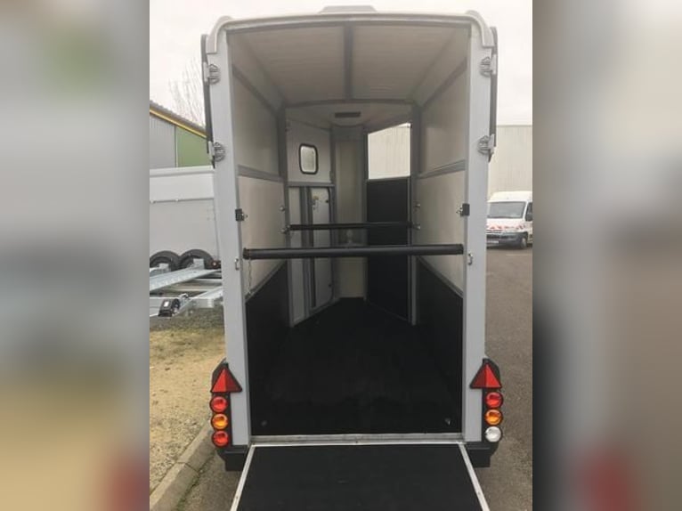 Ifor Williams HB 403 d'occasion 