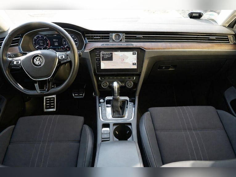Najlepszy ciągnik VW Passat Alltrack TDI 176 kW DSG 4Motion w pełnym wyposażeniu