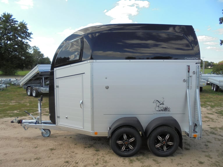 Böckmann Champion R Western Pferdeanhänger 2,4t