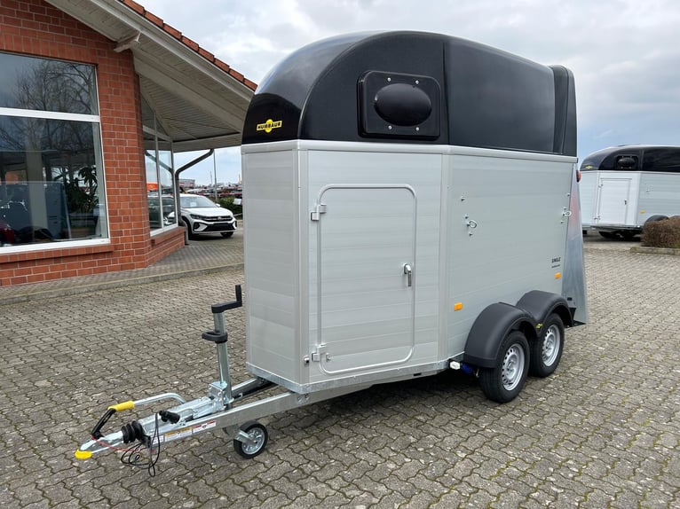 Humbaur Pferdeanhänger Single Alu Black 1600 1,6t Sattelkammer 100km/h