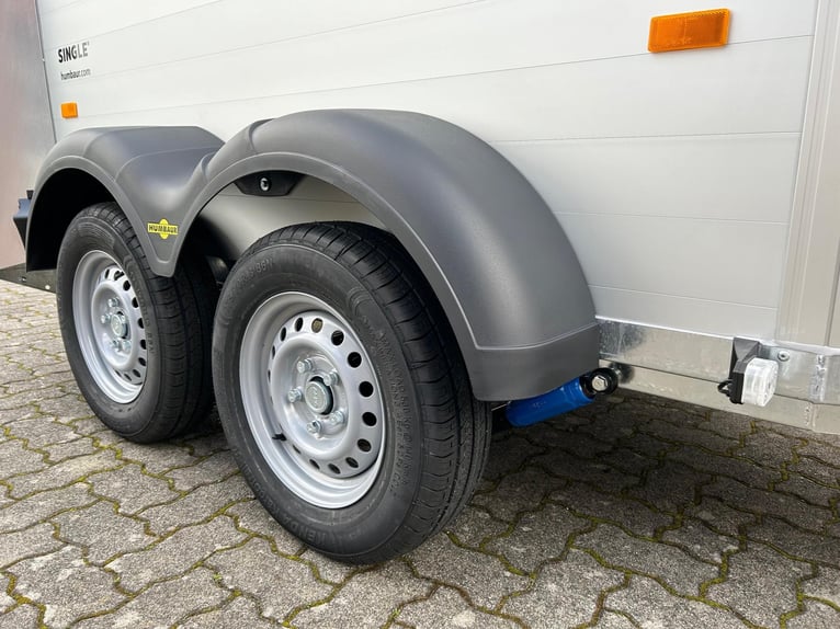Humbaur Pferdeanhänger Single Alu Black 1600 1,6t Sattelkammer 100km/h