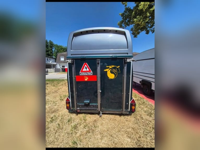 Przyczepa dla koni Westfalia 120 882