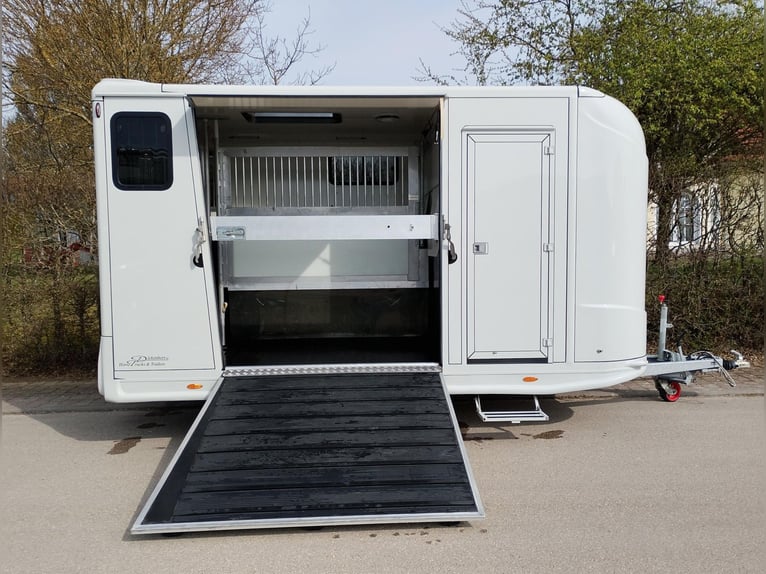 Transporter dla koni, przyczepa konna DT Trailer, ogier z mieszkaniem, przyczepa konna, horse traile