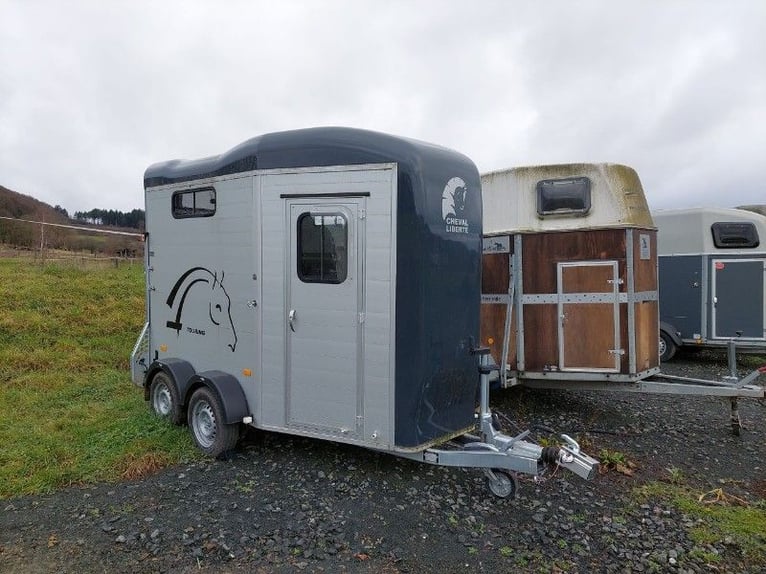 Cheval liberte de touring para dos caballos