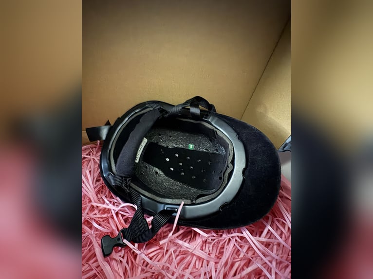 Kask jeździecki Fouganza 54cm 