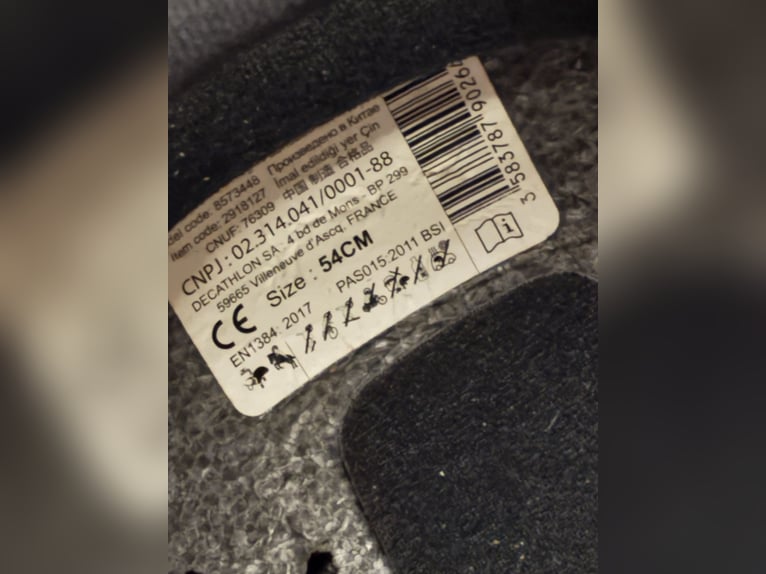 Kask jeździecki Fouganza 54cm 