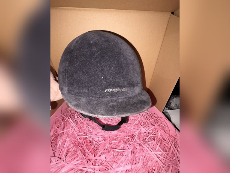 Kask jeździecki Fouganza 54cm 