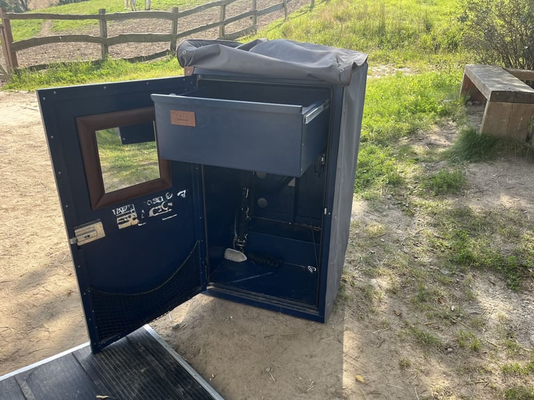Paka jeździecka Tack room
