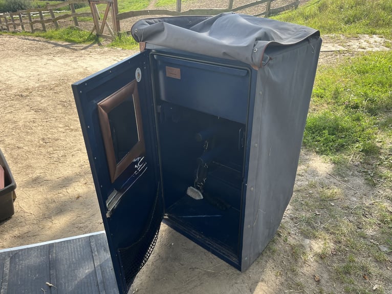 Paka jeździecka Tack room
