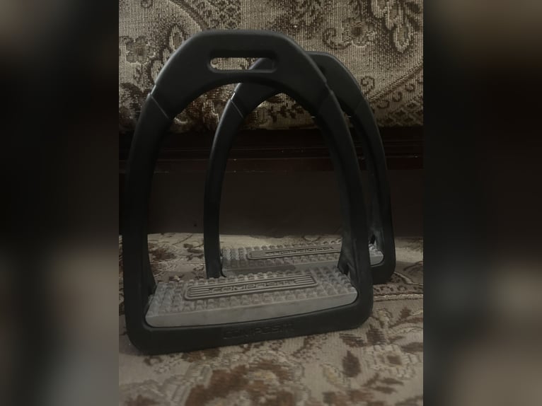 Strzemiona Compositi