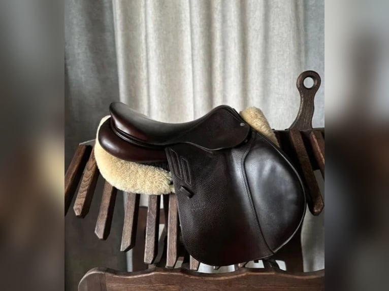 Devoucoux Omega 17,5" Devoucoux Omega 17,5"