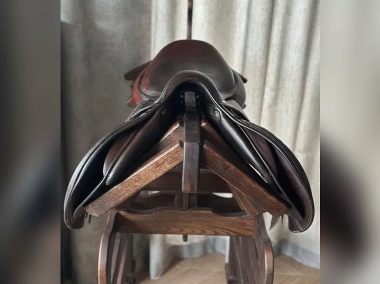 Devoucoux Omega 17,5" Devoucoux Omega 17,5"