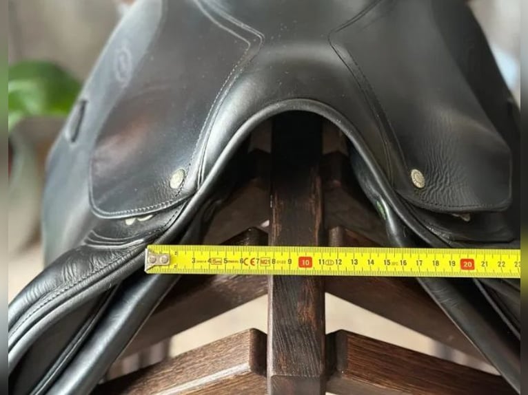 Siodło Devoucoux Biarritz 17,5" Siodło Devoucoux Biarritz 17,5"