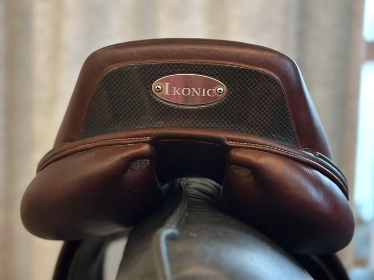 Siodło Ikonic Elite Line 17” (2020). Siodło Ikonic Elite Line 17” (2020).