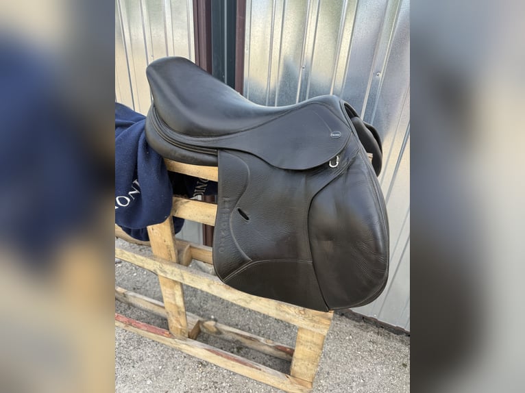 Siodło skokowe Ikonic 1204 Classic