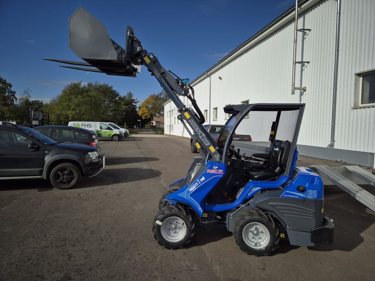 Multione 5.2 K iD Multifunktionslader Lader Radlader Kompaktlader Hoflader