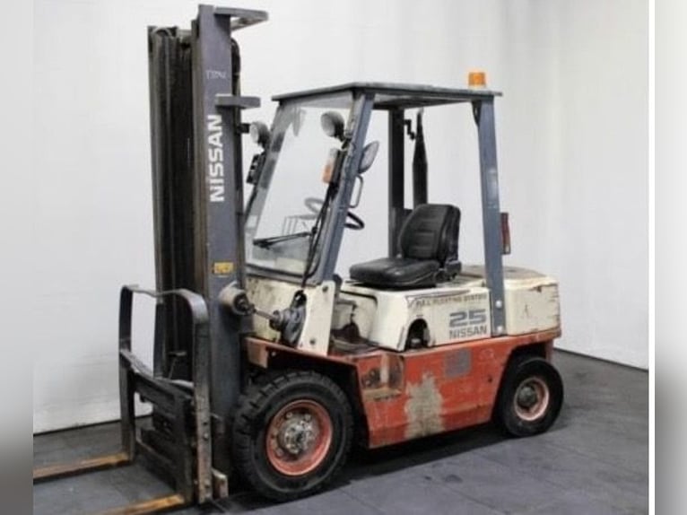 Nissan-Gas-Gabelstapler-2,5to